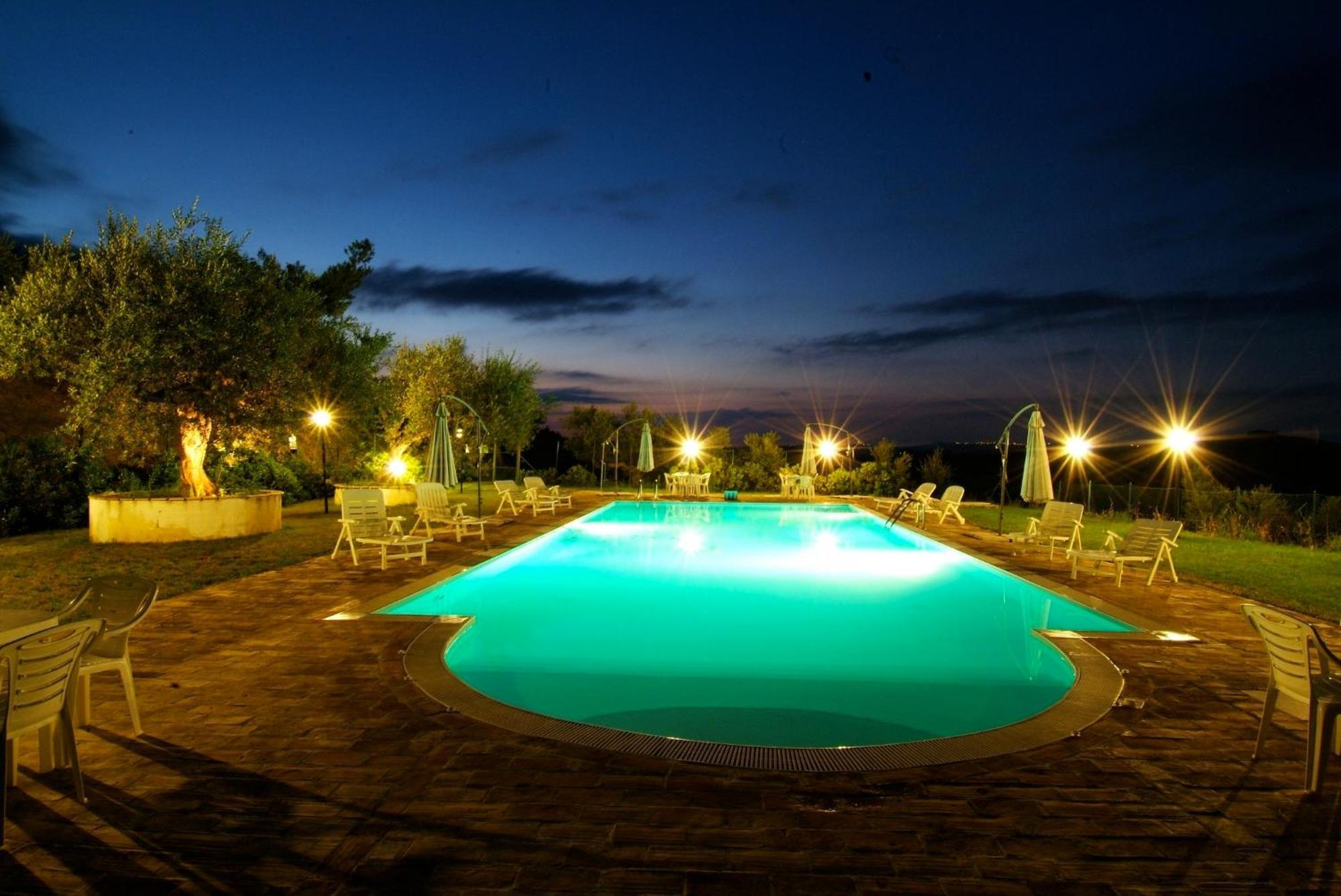 Agriturismo Il Portico Пенне Экстерьер фото
